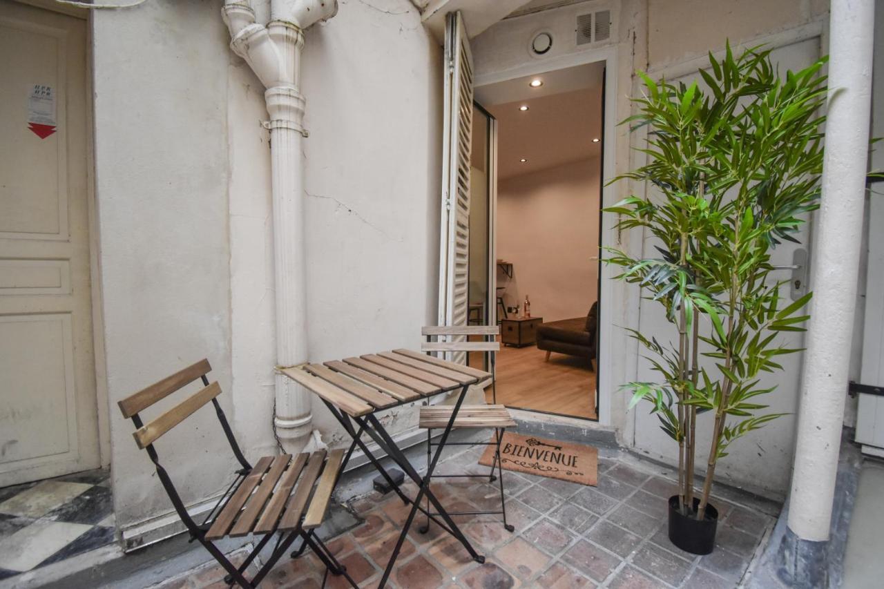 T1 Prestige Paris Montmartre Apartment ภายนอก รูปภาพ